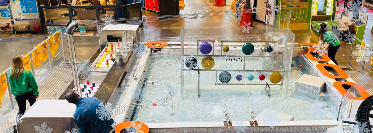 Special opening: 8th December